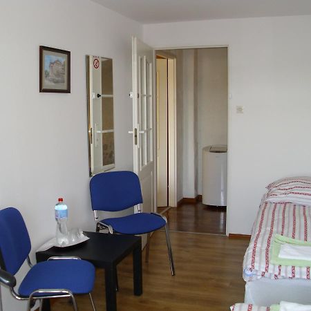 Pokoje Goscinne Irene Posen Exterior foto